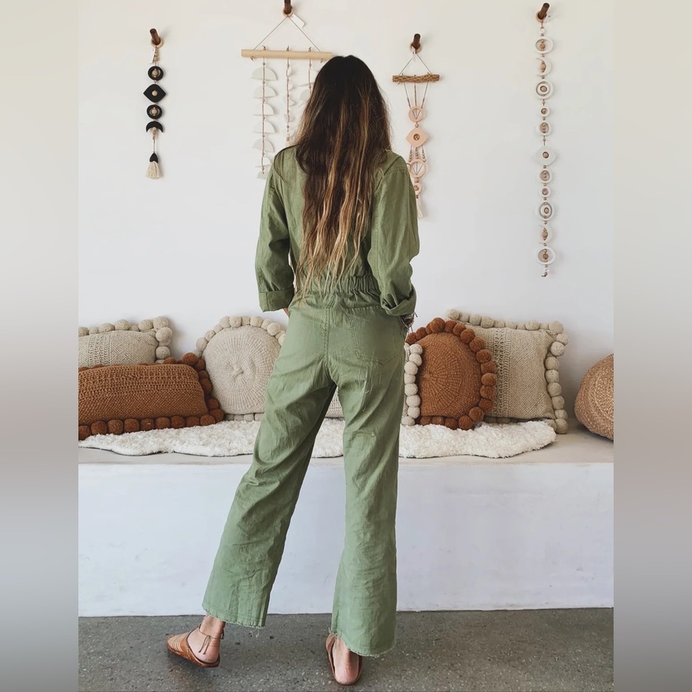Jen’s Pirate Booty Palmetto Station Suit in Army Green, Size Small